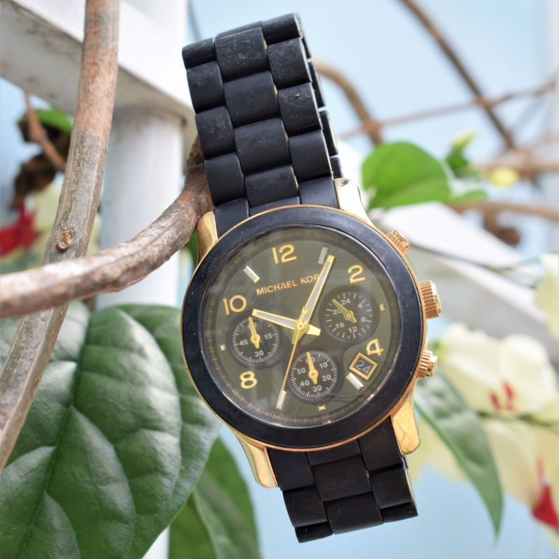 Michael kors relogio sales preto feminino