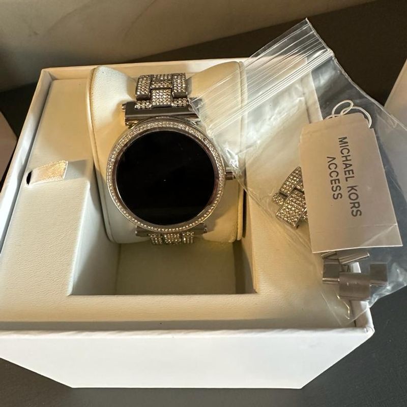 Michael kors access outlet sofie smartwatch mkt5024