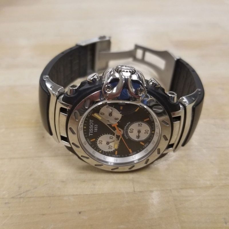 TISSOT T-RACE T472 Swiss made中古 TISSOT T-RACE T472 Swiss made中古 TISSOT T-RACE T472 Swiss made中古