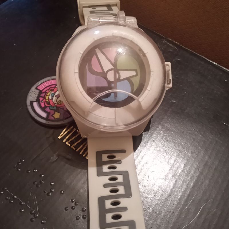 Yokai Watch com 17 Medalhas | Brinquedo Hasbro Usado 59461330 | enjoei