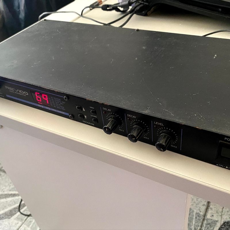 Reverb Rev100 Yamaha | Yamaha Usado 69338700 | enjoei