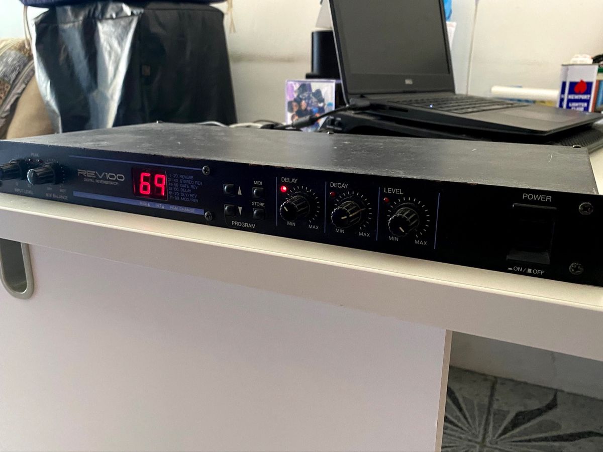 Reverb Rev100 Yamaha | Yamaha Usado 69338700 | enjoei