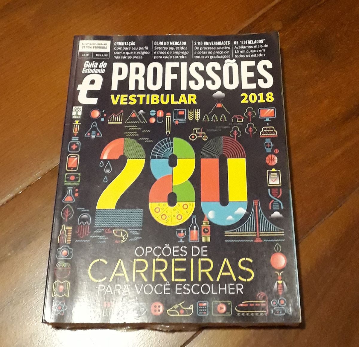 Revista Guia do Estudante Profissões | Livro Usado 32847209 | enjoei