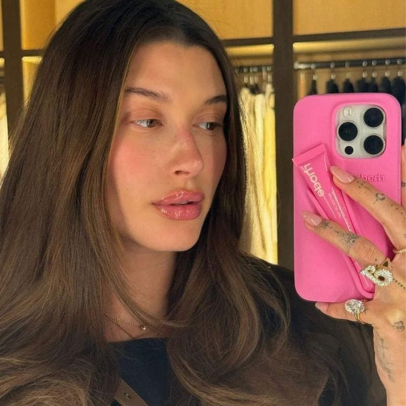 Rhode Summer Lip Case Na Cor Shortcake para Iphone 15 Pro | Rhode