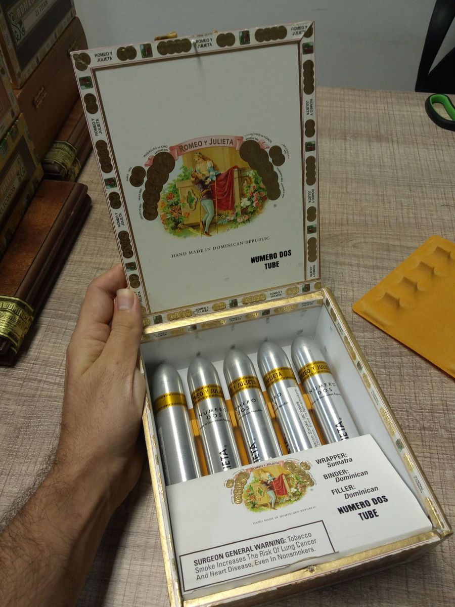 Romeo Y Julieta Numero Dos Tube Produto Vintage e Retro Usado 41779356 enjoei