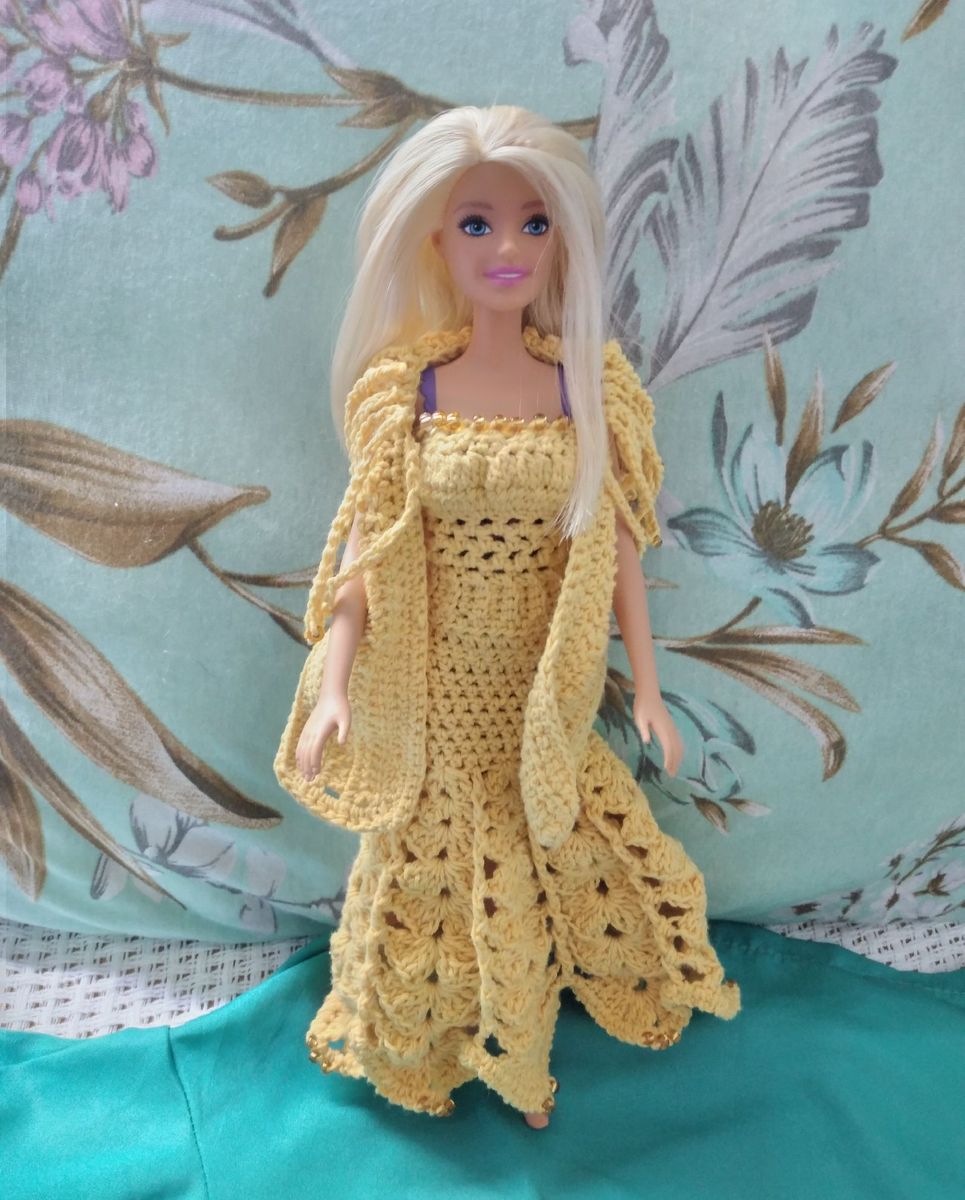 ROUPAS PARA BARBIE DE CROCHÊ  Barbie crochet gown, Crochet barbie clothes,  Barbie clothes