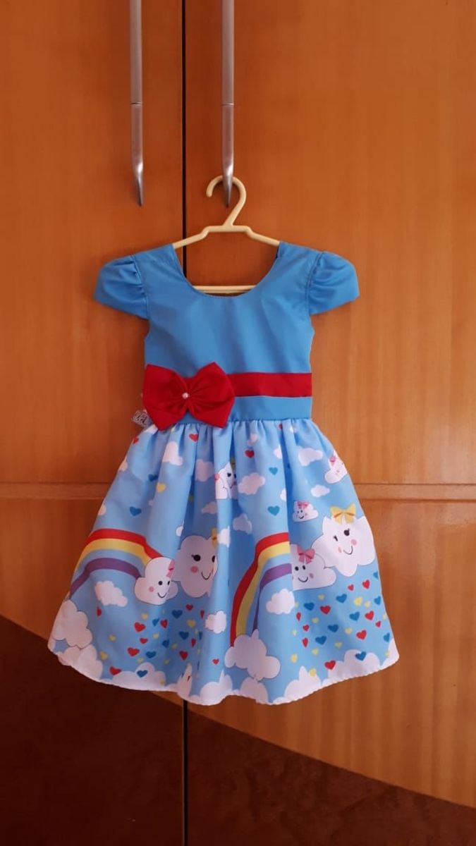 vestido infantil nuvem