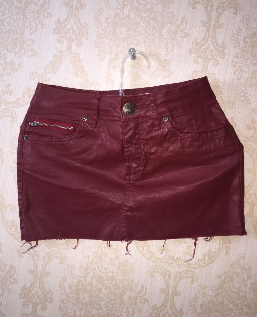 saia de couro hering