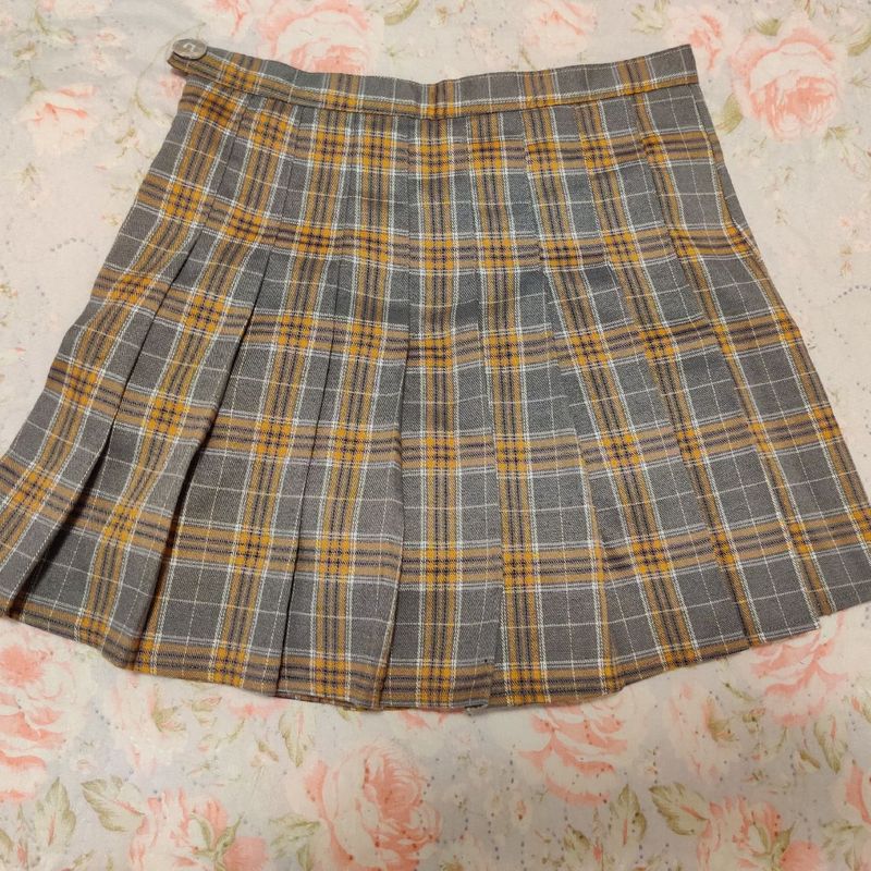 Saia de Prega Xadrez Estilo Colegial Azul e Amarela Saia Feminina Usado  38635243 enjoei