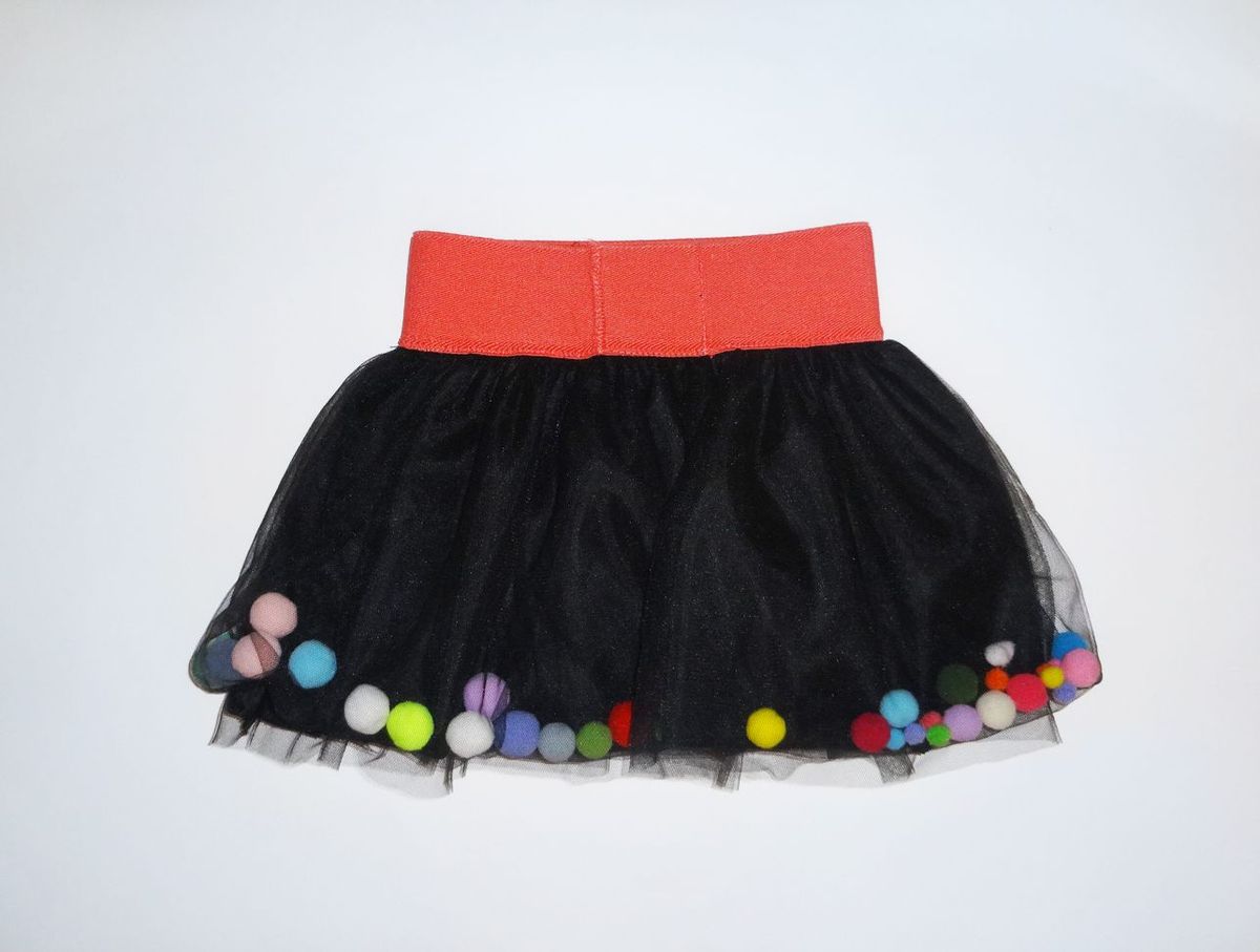 saia de tule com bolinha