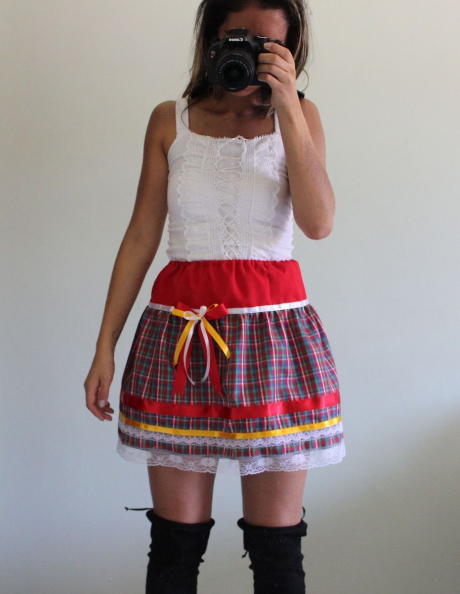 Conheça os melhores looks com saia de Festa Junina Moderna