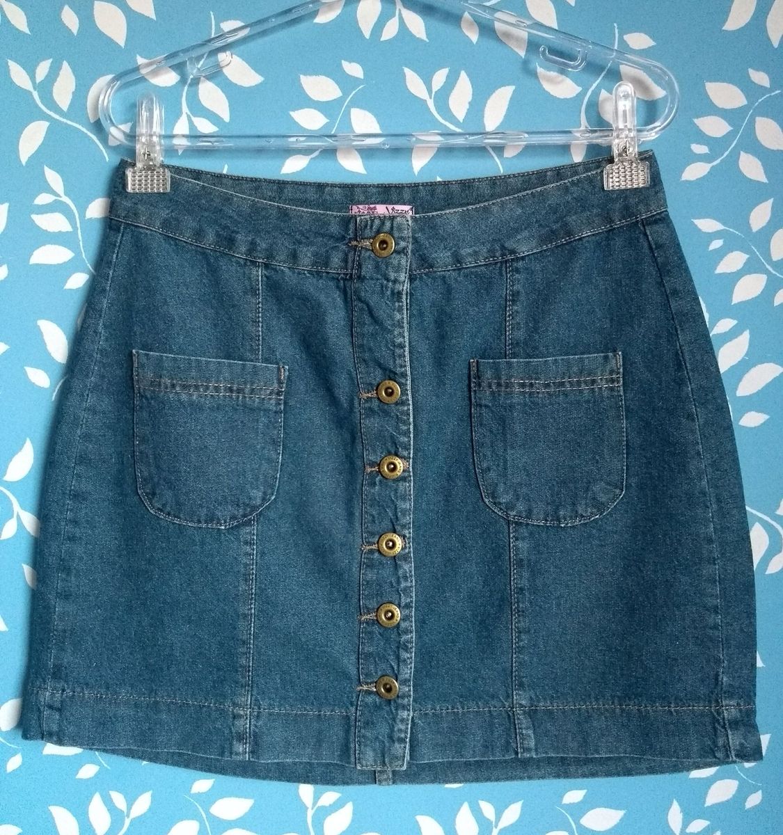 saia retro com botoes