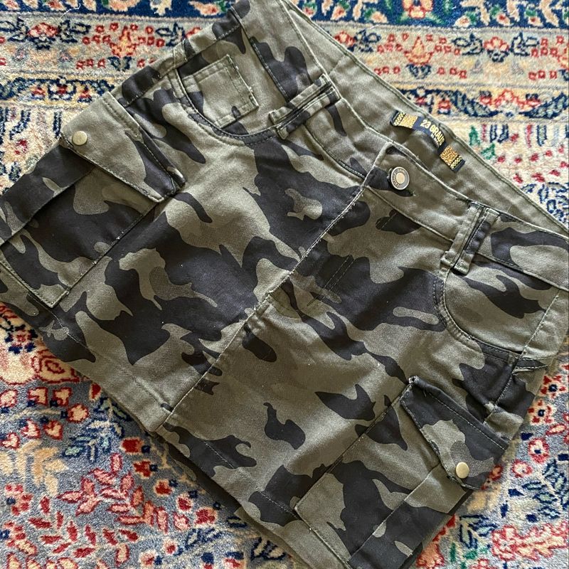 Saia jeans estampa hot sale militar