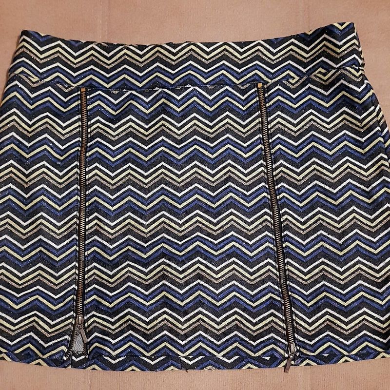 Saia listrada hot sale zig zag