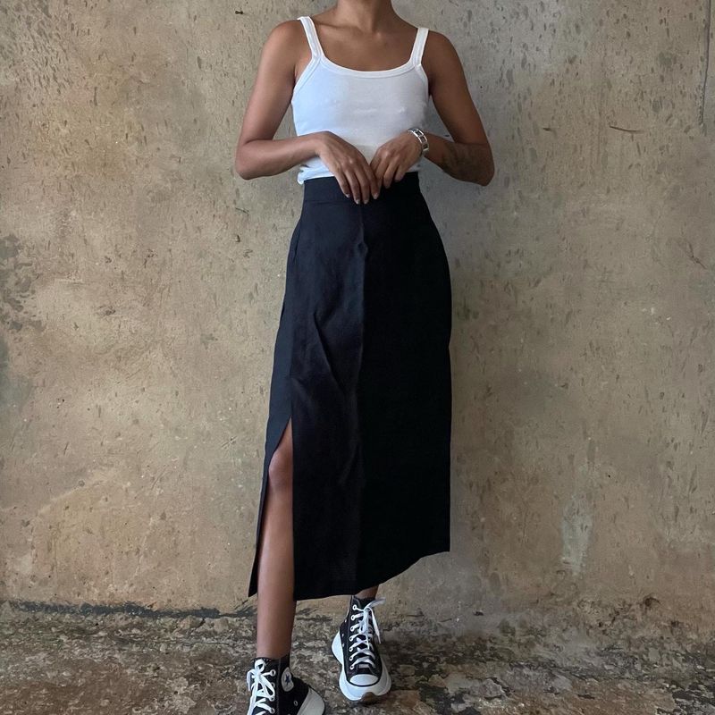 Saia Midi com Fenda Preta de Linho Saia Feminina Usado 90787301