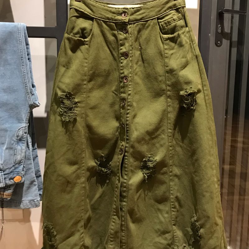 Saia Midi Verde Militar Saia Feminina Hippie-Chic Nunca Usado