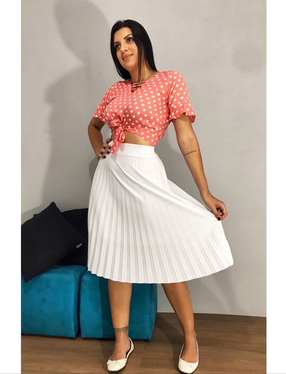 cropped e saia plissada