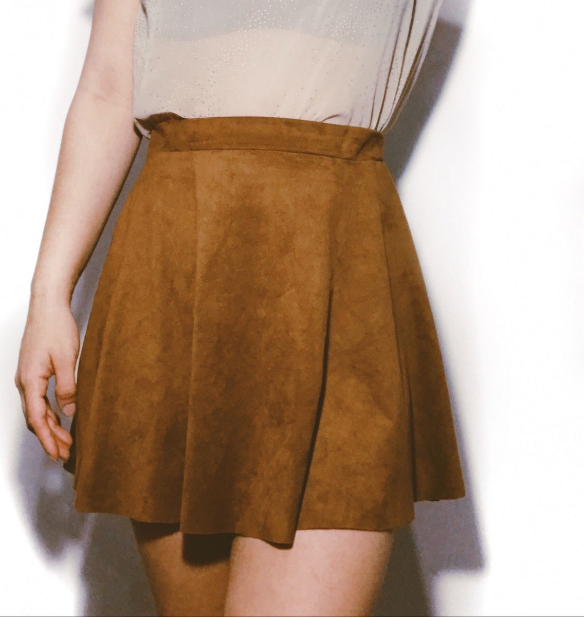 saia em suede caramelo