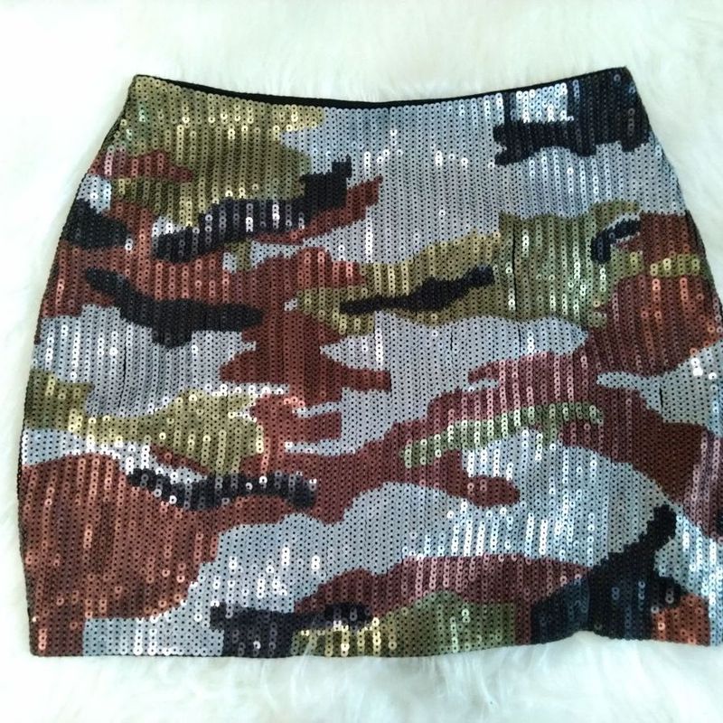 Saia hot sale camuflada renner