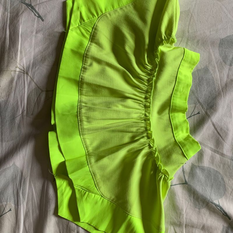 Roupa best sale verde fluorescente