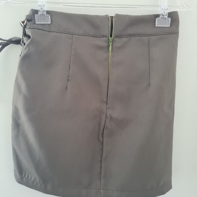 Saia verde hot sale militar renner