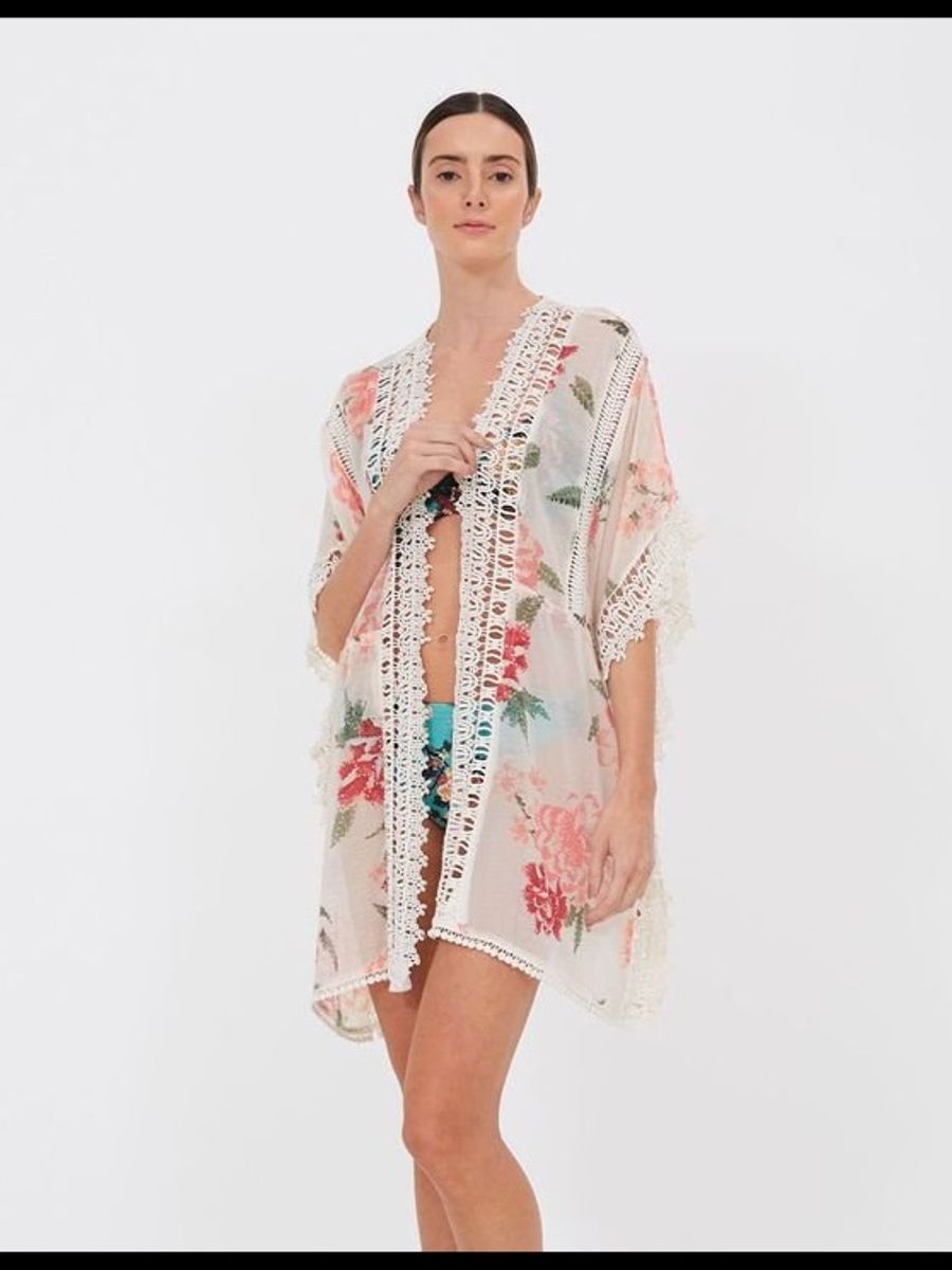 saida de praia kimono renda