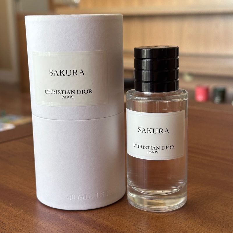 SAKURA CHRISTIAN DIOR 香水 Fragrância Sakura - La Collection Privee Christian Dior
