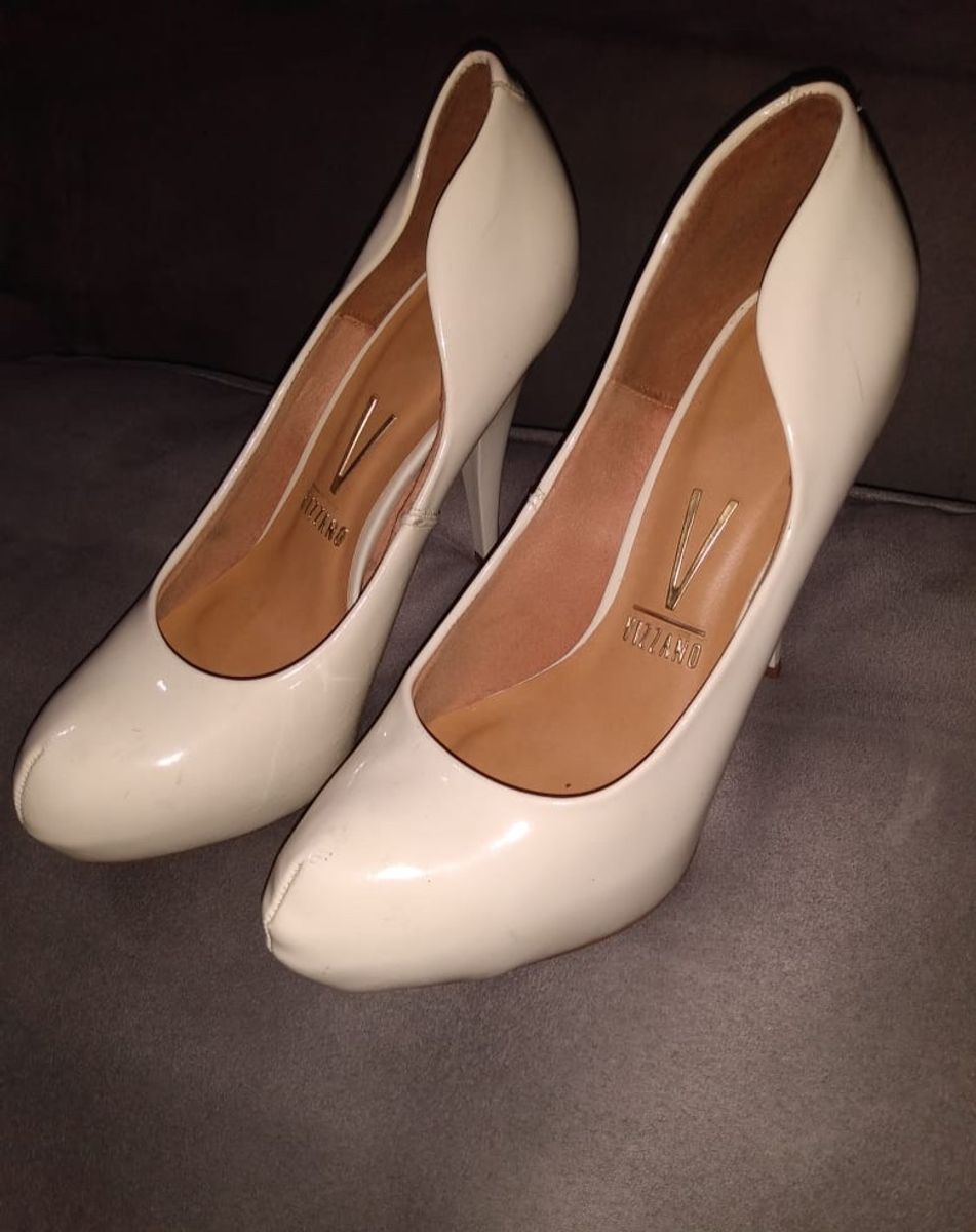 salto alto branco vizzano