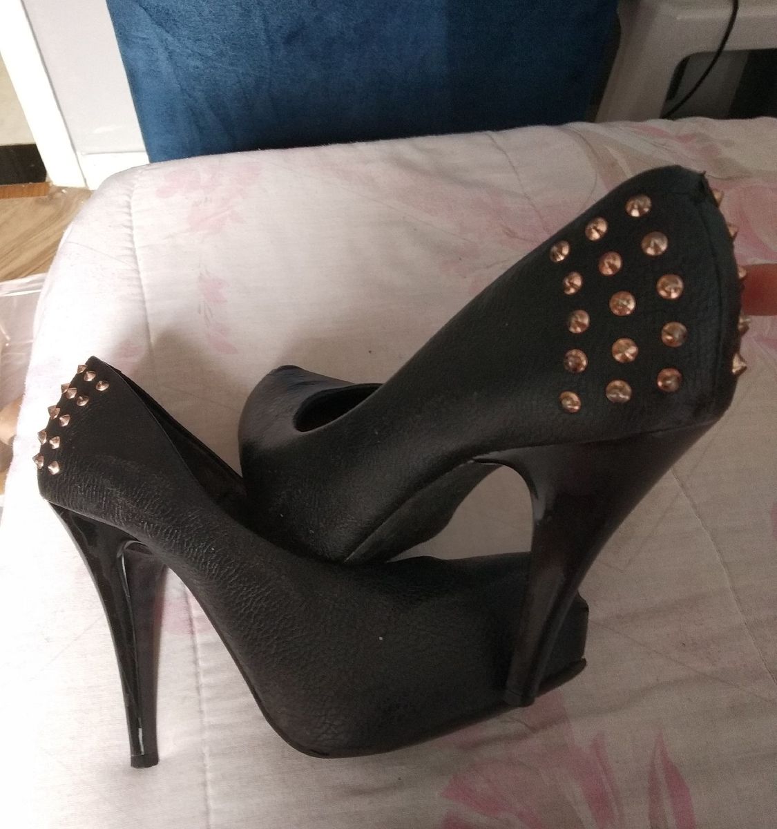 sapato de salto vizzano preto