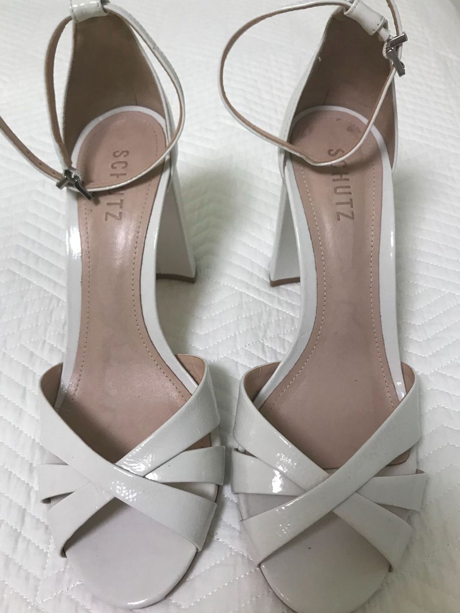 schutz sapato branco
