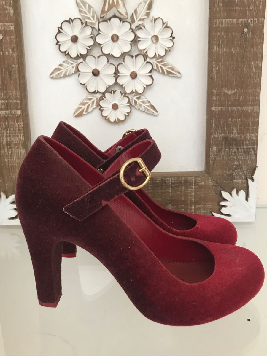 melissa boneca salto