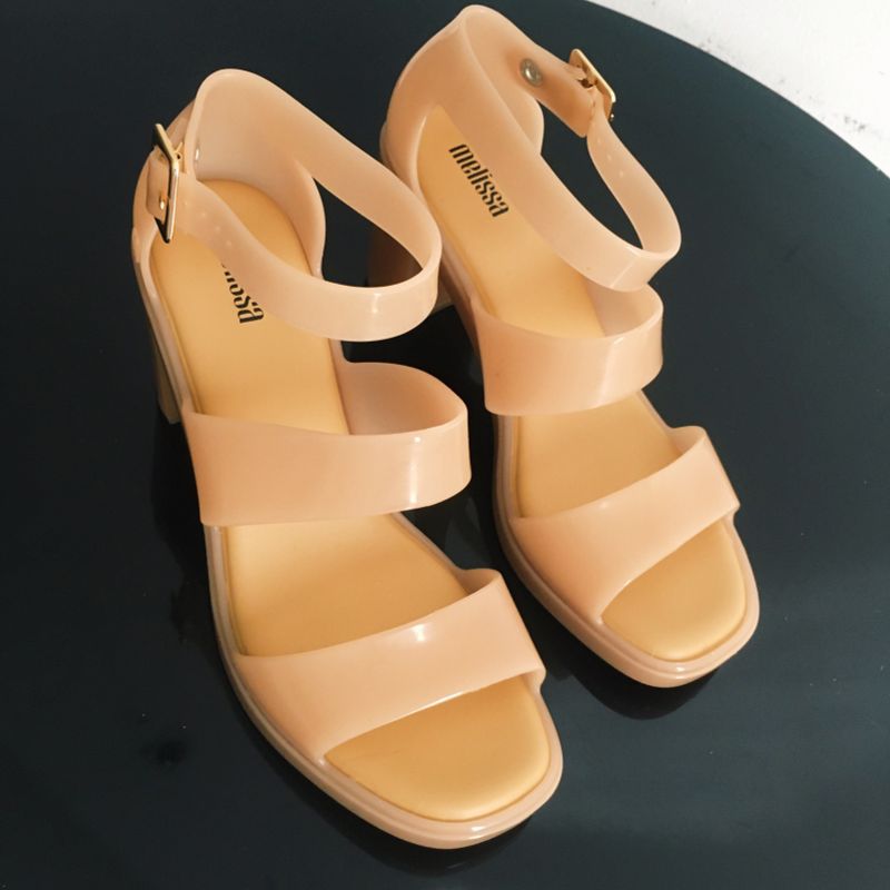 Salto hot sale melissa nude