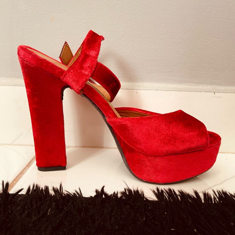 Salto Vizzano Tenis Vizzano Vermelho Veludo Scarpin Vizzano Veludo