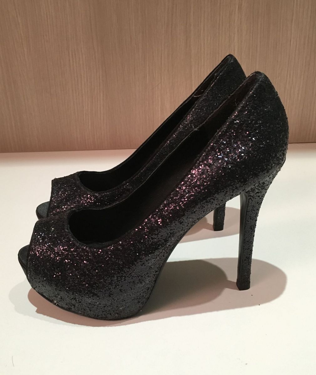 sapato brilhoso feminino preto