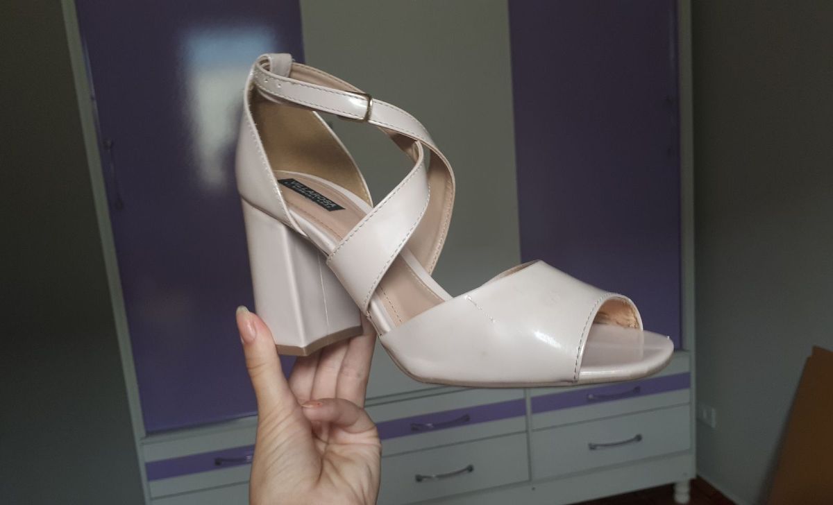 sandálias vila rosa