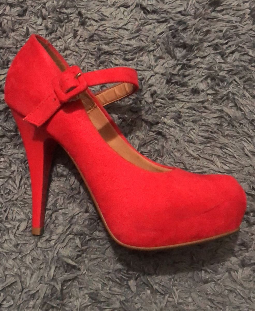 sapato camurça vermelho