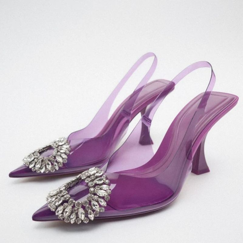 Salto Zara Alto de Vinil C/ Enfeites Sapato Feminino Zara Nunca