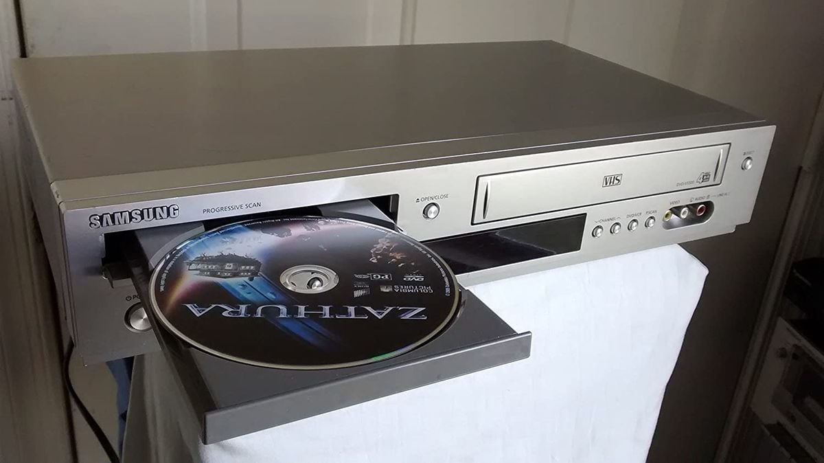 Samsung Dvdv5500 Dvd / Vcr Video Cassette Recorder Combo, Vhs / Dvd