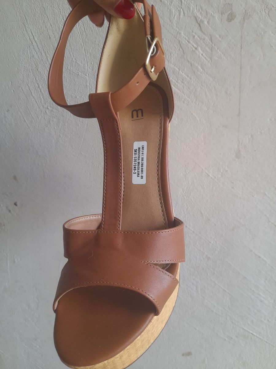 Sandalias na hot sale loja marisa