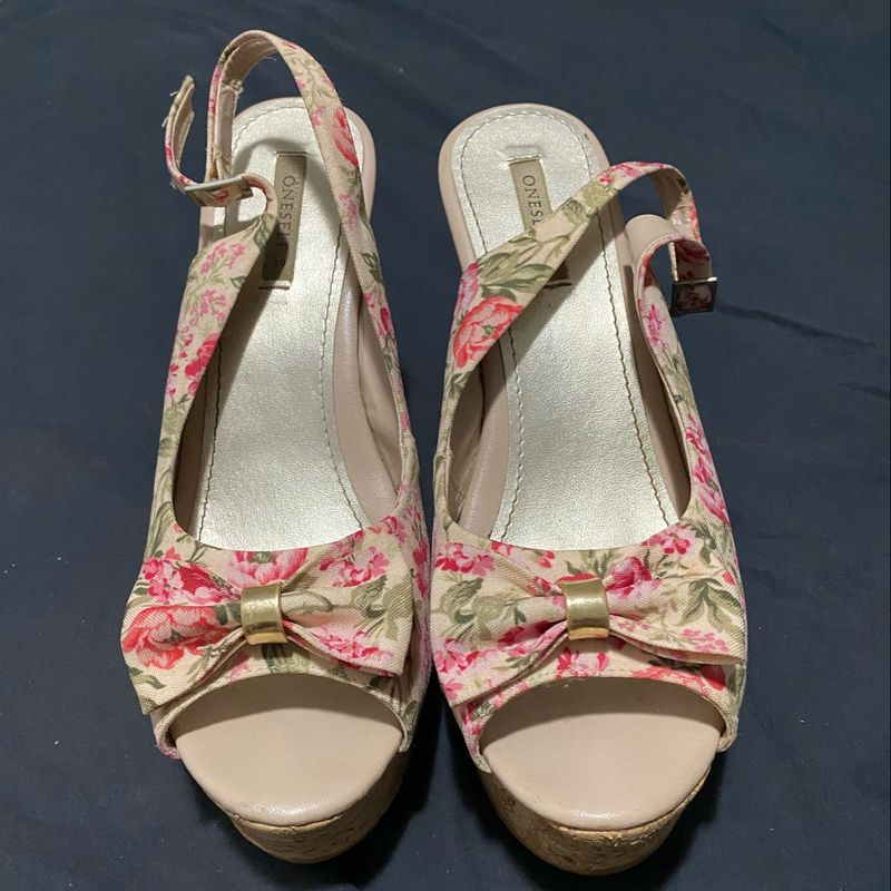 Sandalia 2024 anabela estampada