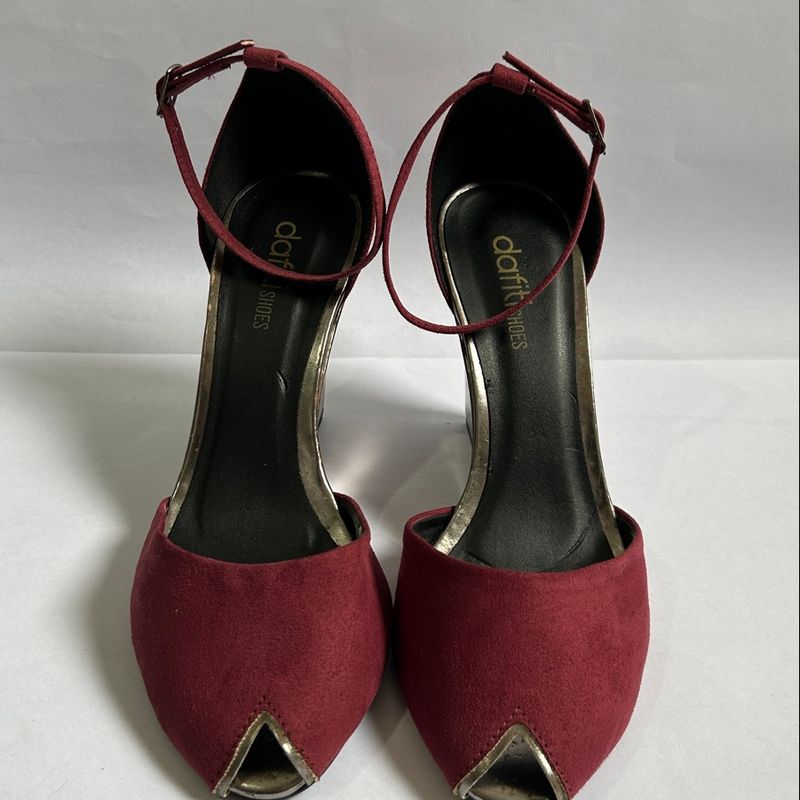 Sandália Anabela Plataforma Vinho e Metalizado Dafiti Usado