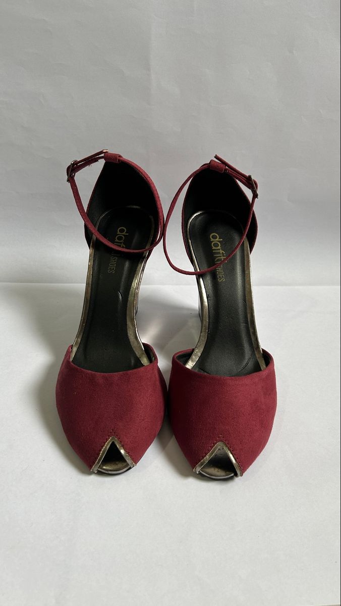 Sandália Anabela Plataforma Vinho e Metalizado Dafiti Usado