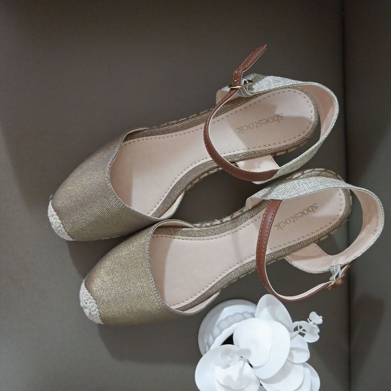 Sandalia store anabela shoestock