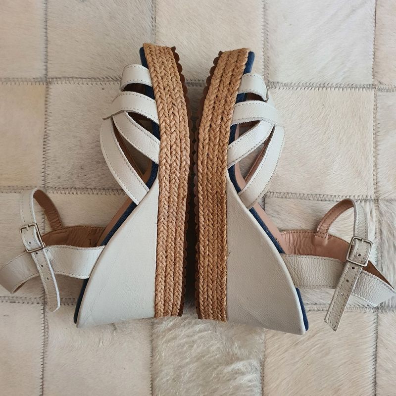 Sandalia best sale anabela soulier