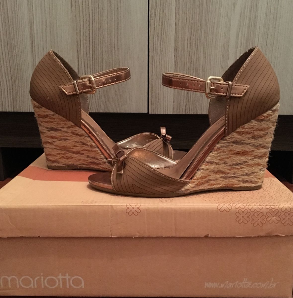 sandalia anabela mariotta