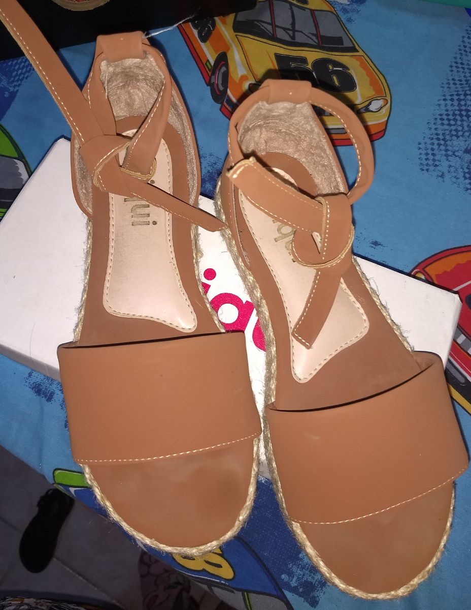 chiqueteiras calcados