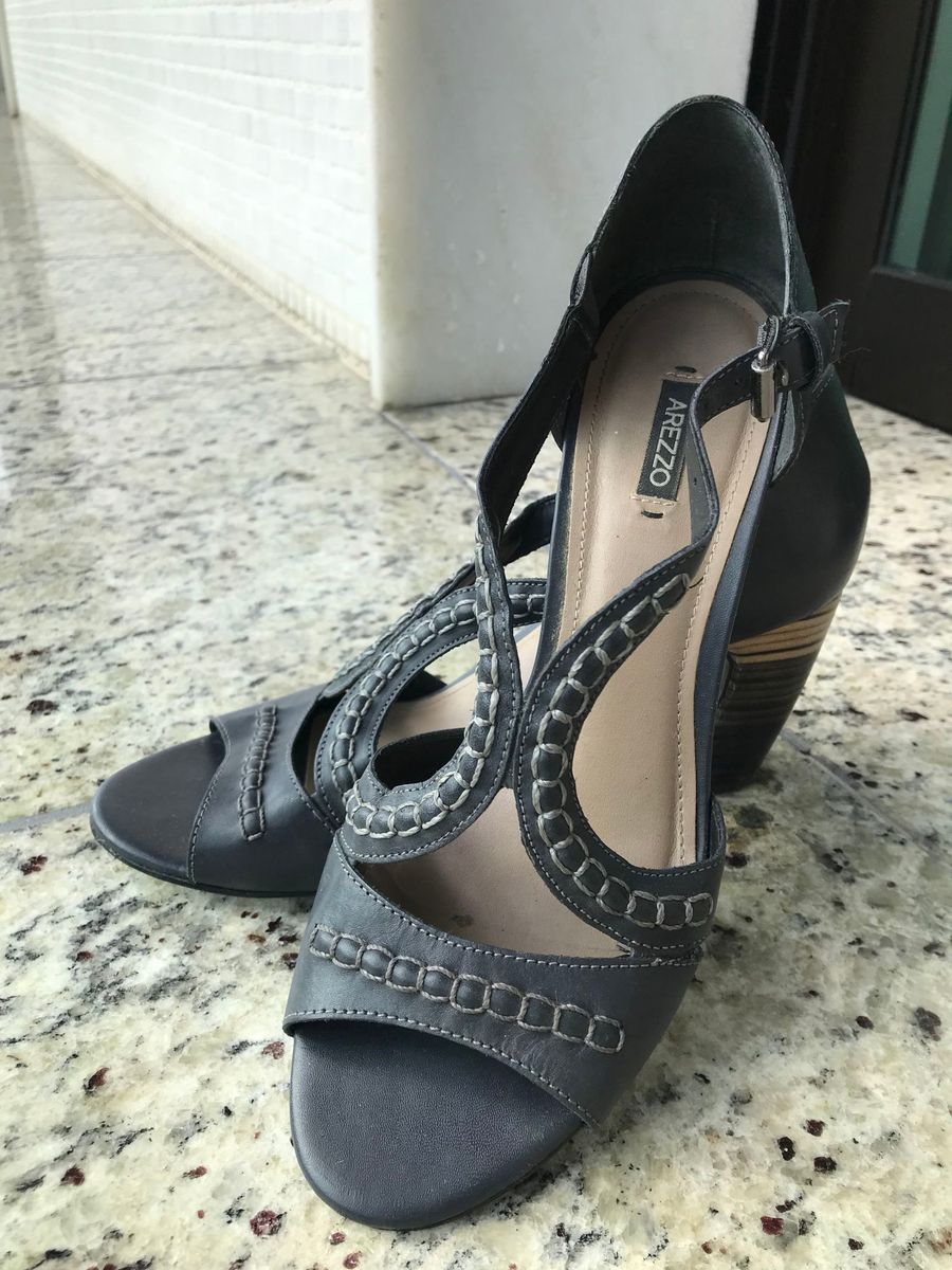 sandalia arezzo confort