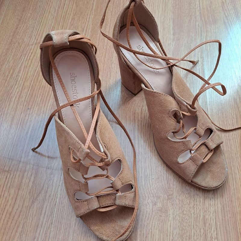Sandália Couro Caramelo Shoestock Usado 89067942 enjoei - Main Image