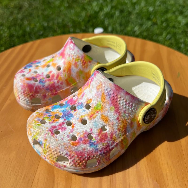 Classic Tie Crocs Womens Tie Dye Crocs Classic Solar Rainbow Clogs
