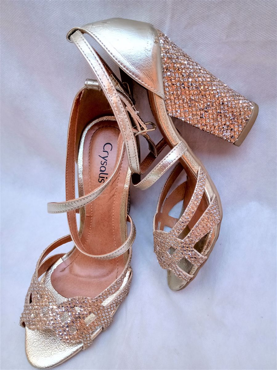 sandalia glitter salto grosso